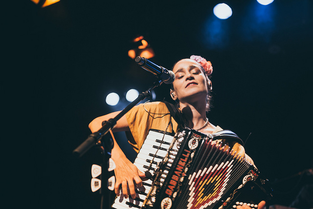 julieta venegas new york