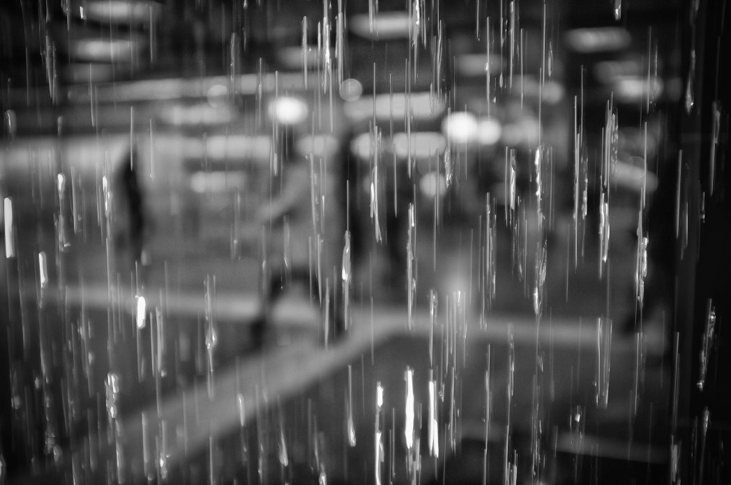 Carlos bajo la lluvia en el Bronx - ViceVersa Magazine