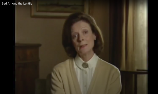 Foto de Maggie Smith en Bed among the Lentils, otro episodio de la serie de Talking Head.